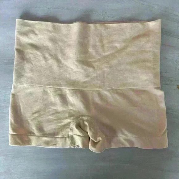 Izod Boy Short Tummy Control Shapewear Size Medium Girdle Panty - Picture 5 of 6